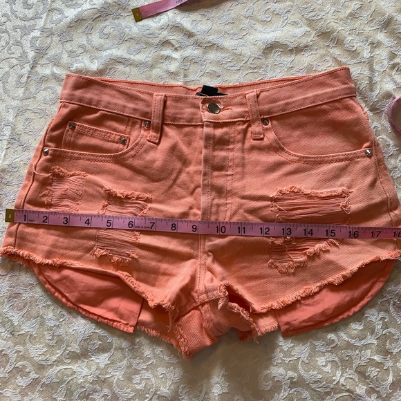 Forever 21 shorts, Daisy duke stlye - Picture 4 of 9